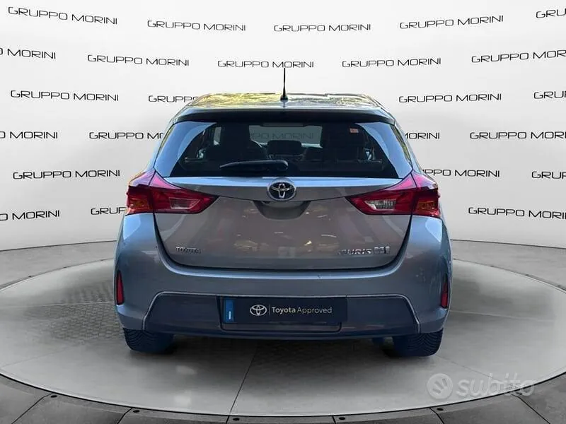Toyota Auris 2014 photo 4