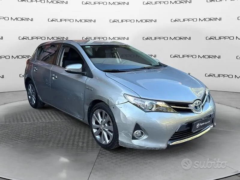 Toyota Auris 2014 photo 2
