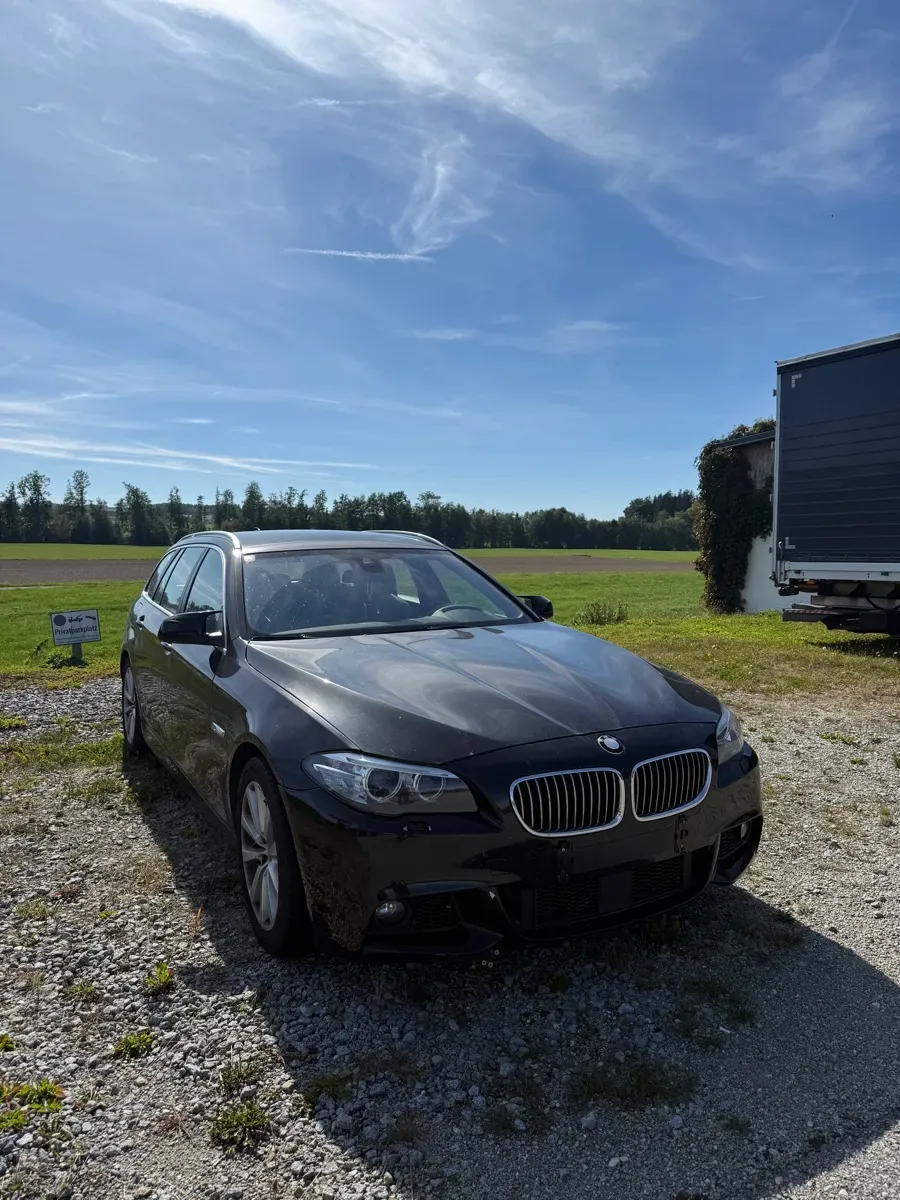 BMW 5 Series 2013 photo 2