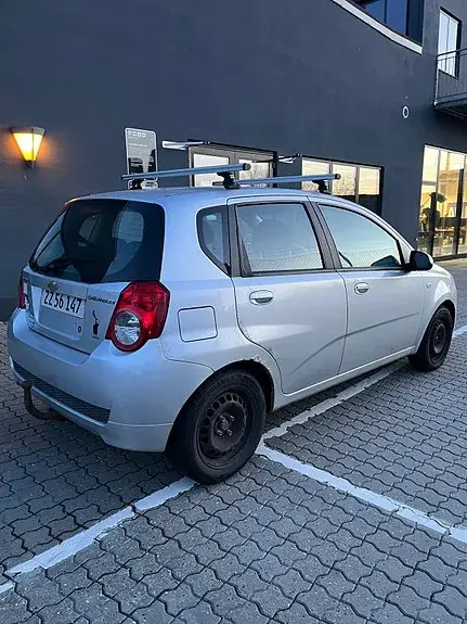 Chevrolet Aveo 2010 photo 4