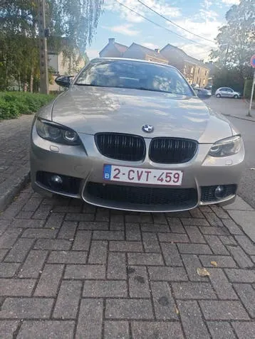 BMW 320I