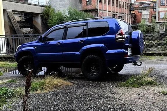 Toyota Land Cruiser 2005 photo 4