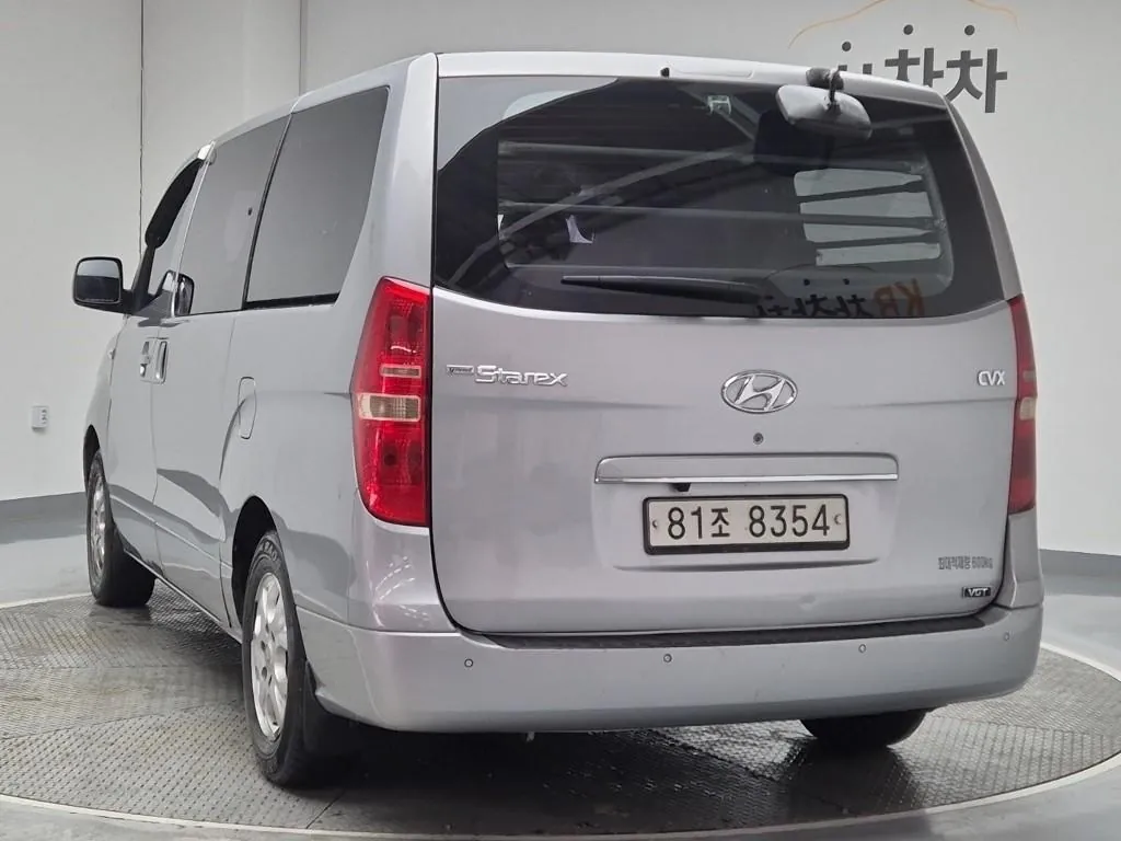 Hyundai Starex 2014 photo 2