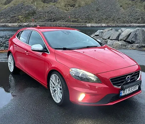 Volvo V40