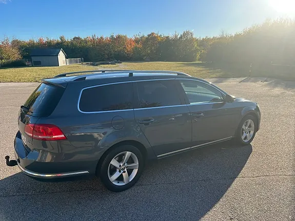 Volkswagen Passat 2013 photo 4