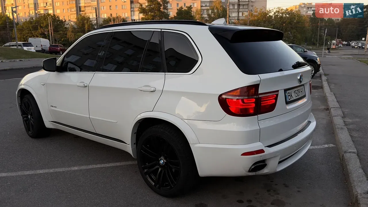 BMW X5 2010 photo 5