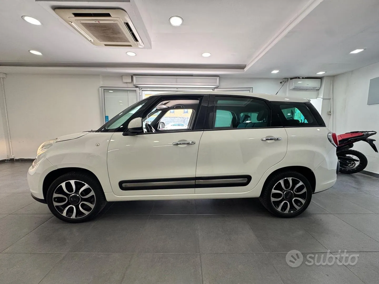 Fiat 500L 2013 photo 2