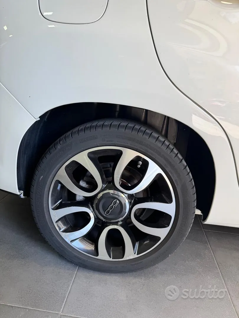Fiat 500L 2013 photo 5