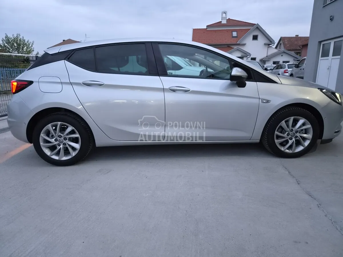 Opel Astra K 2017 photo 5