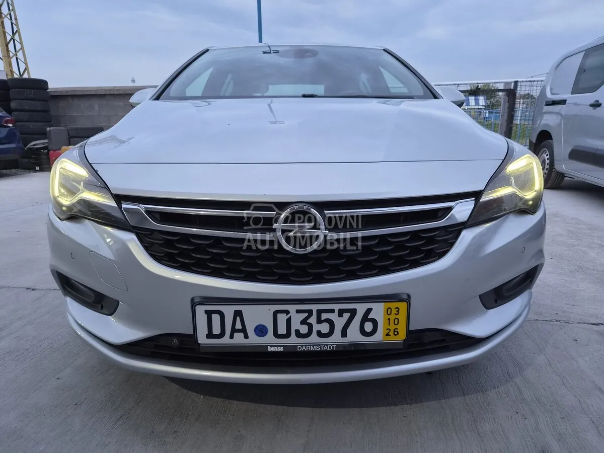 Opel Astra K 2017 photo 3