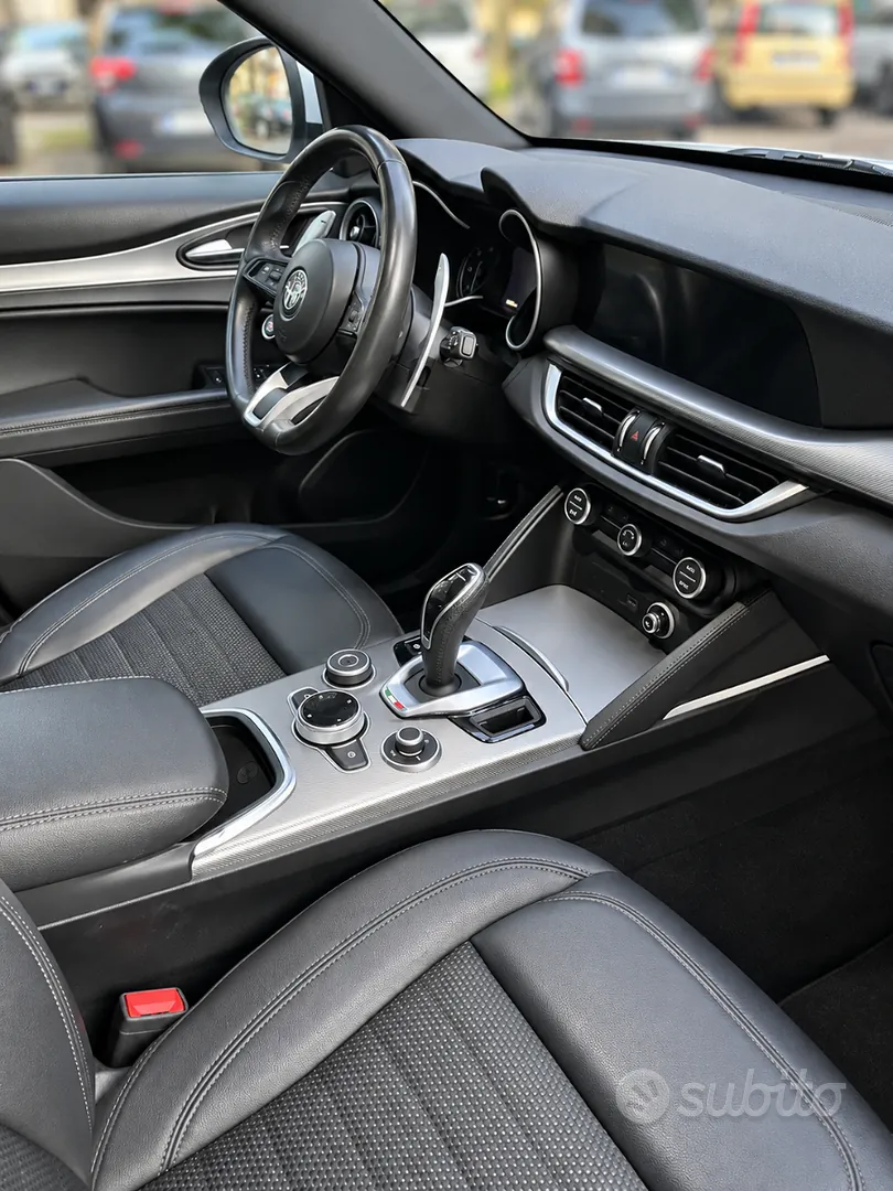 Alfa Romeo Stelvio 2022 photo 5