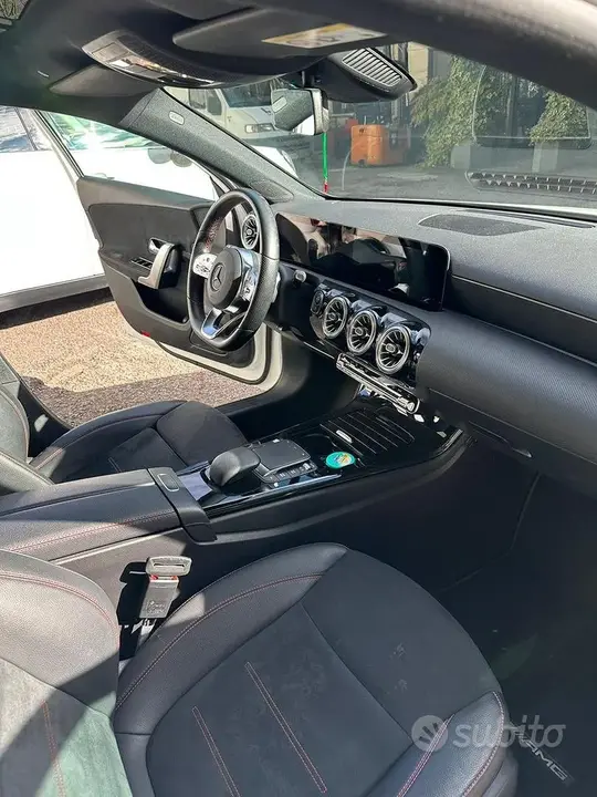 Mercedes-Benz A-Class 2022 photo 4