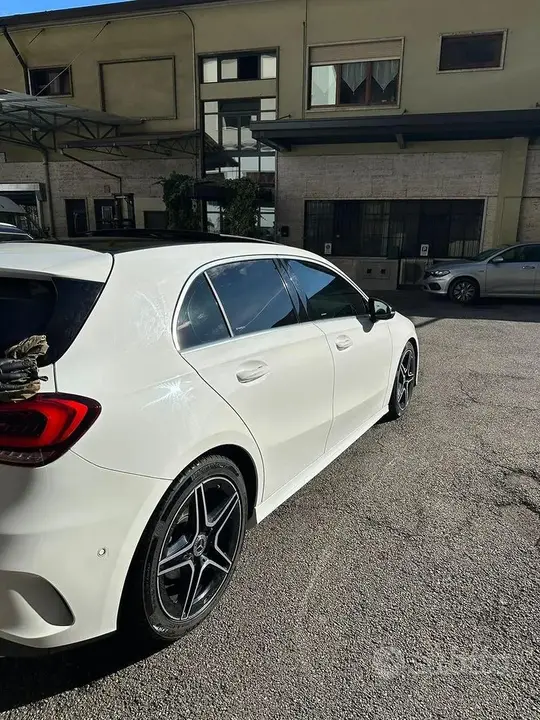 Mercedes-Benz A-Class 2022 photo 3