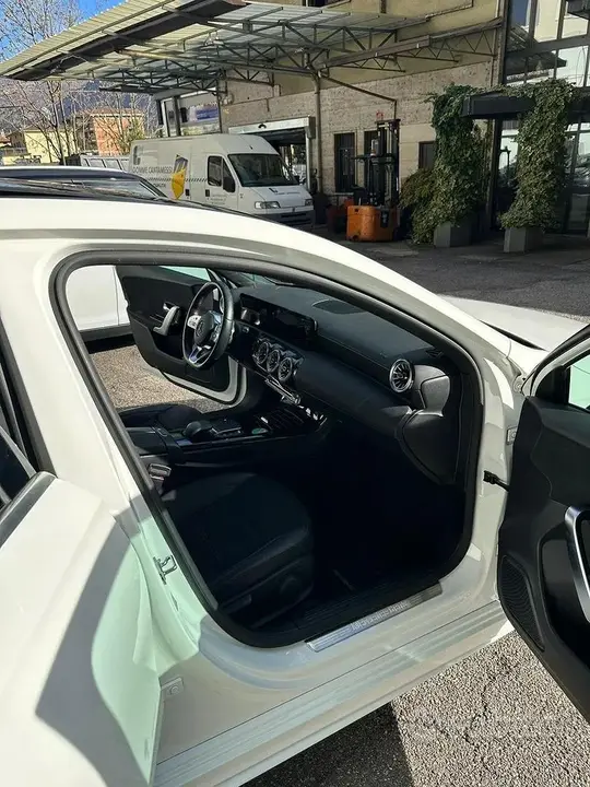 Mercedes-Benz A-Class 2022 photo 2