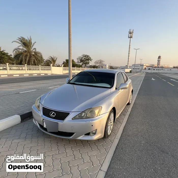 Lexus Is 2008 photo 2
