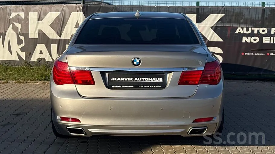 BMW 740I 2009 photo 5