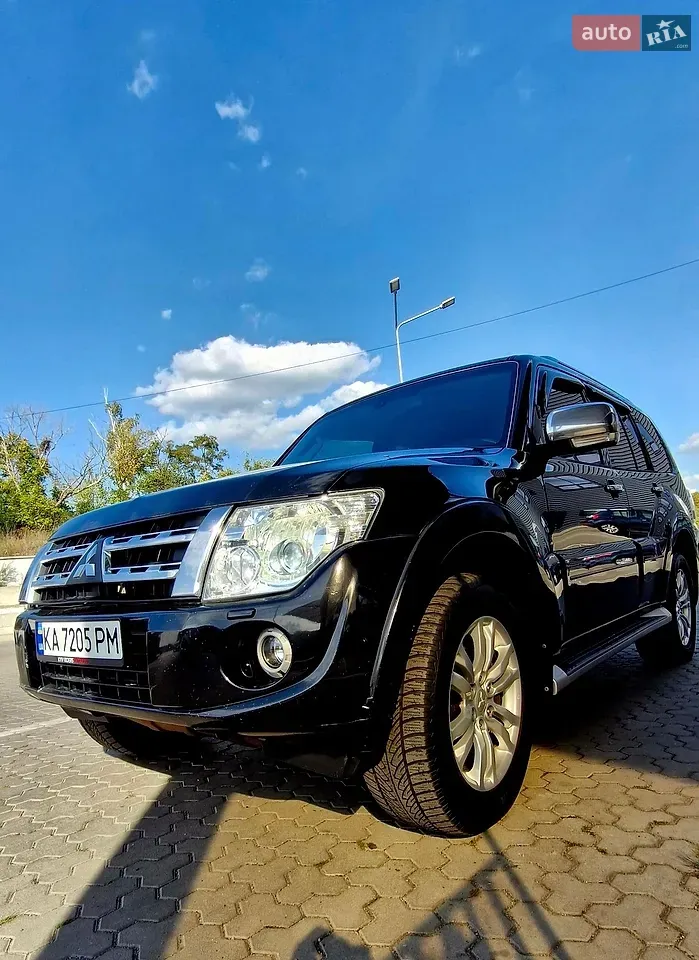 Mitsubishi Pajero Wagon