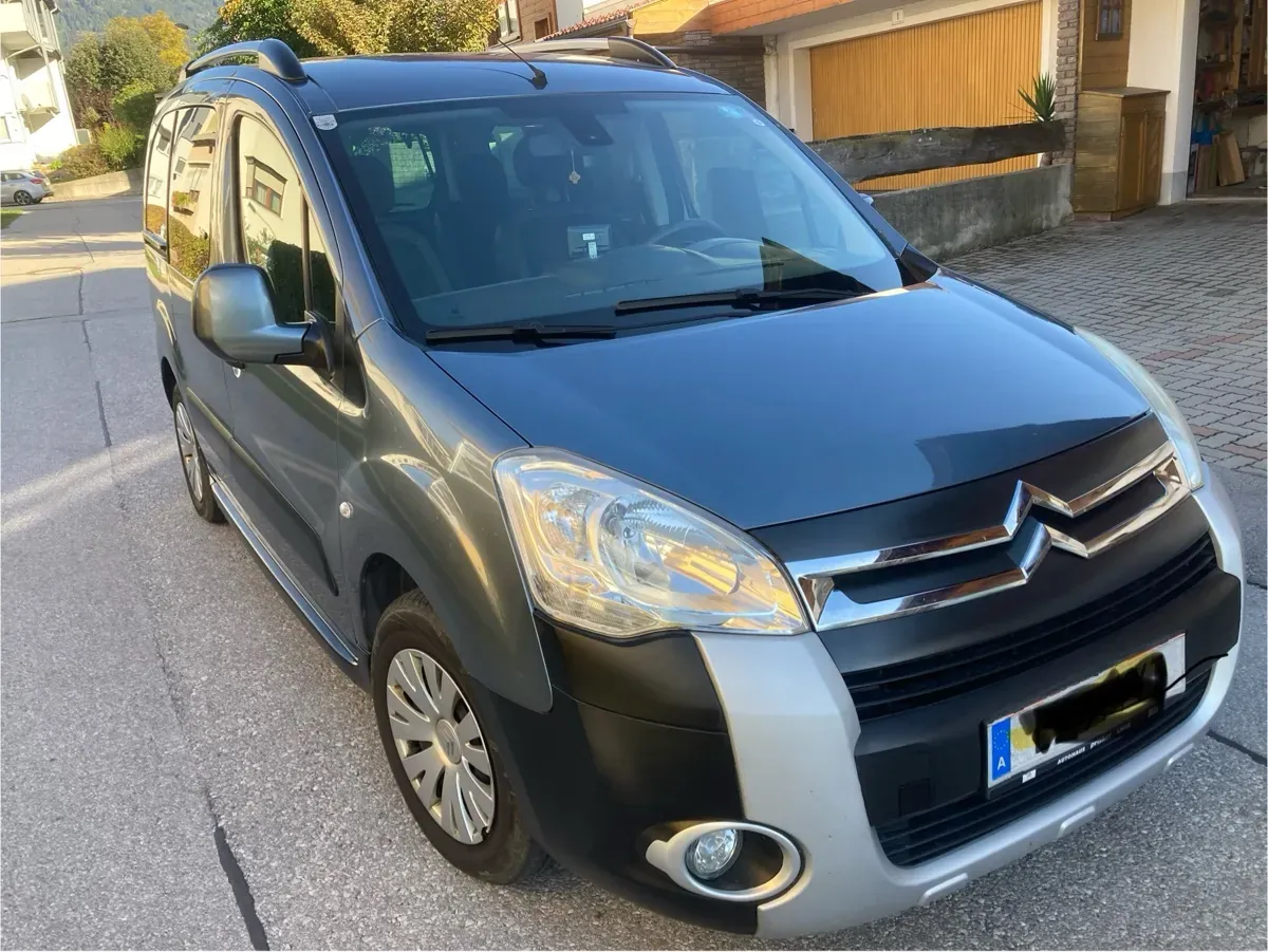 Citroen Berlingo 2011 photo 3
