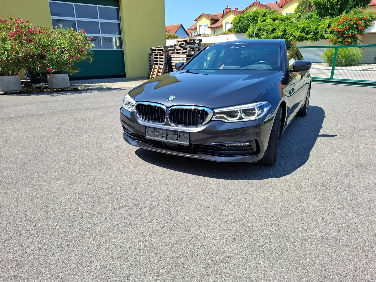 BMW 5 Series 2018 photo 3