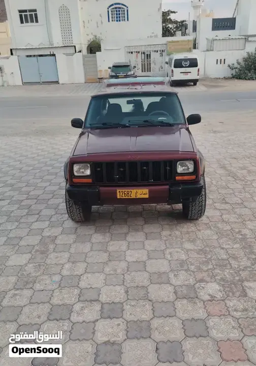 Jeep Cherokee 2000 photo 2