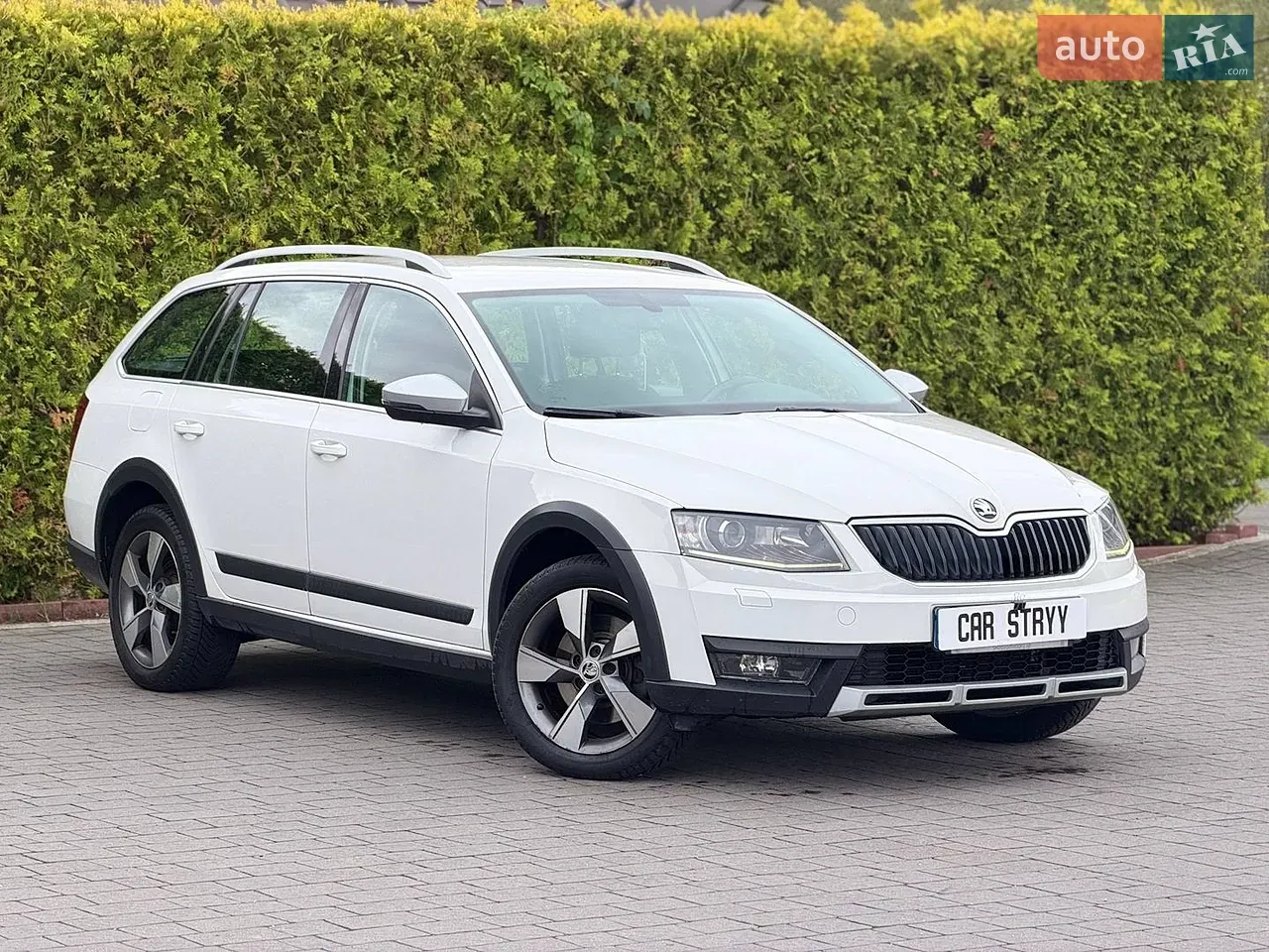 Skoda Octavia 2015 photo 2
