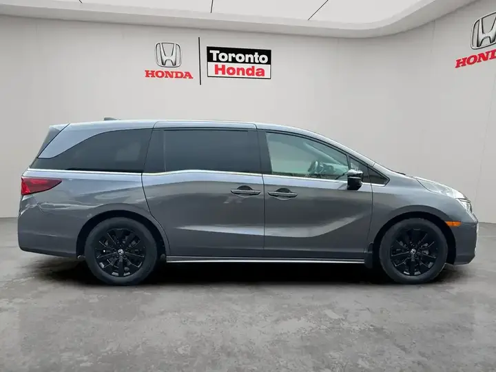 Honda Odyssey 2025 photo 5