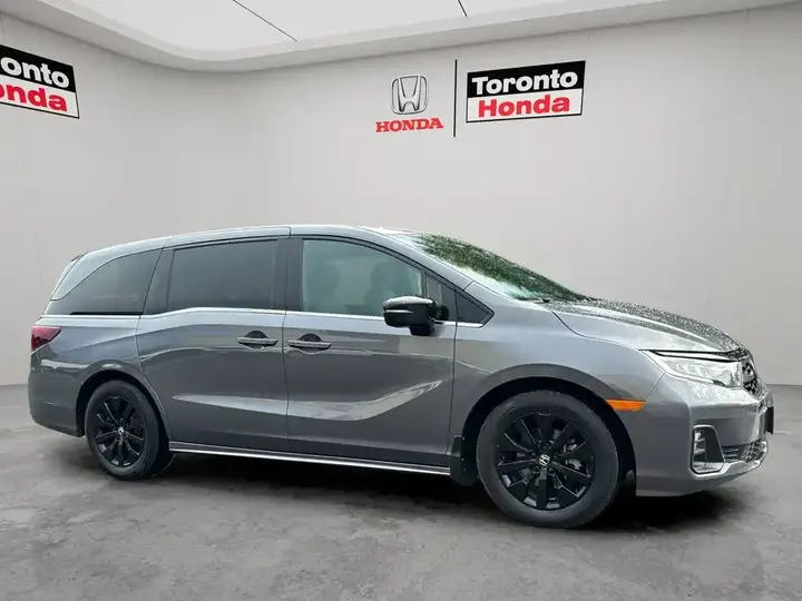Honda Odyssey 2025 photo 4
