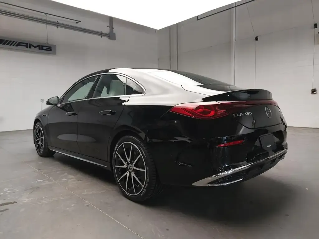 Mercedes-Benz Cla 2026 photo 2