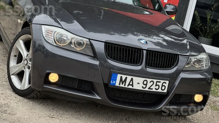 BMW 318 2007 photo 3