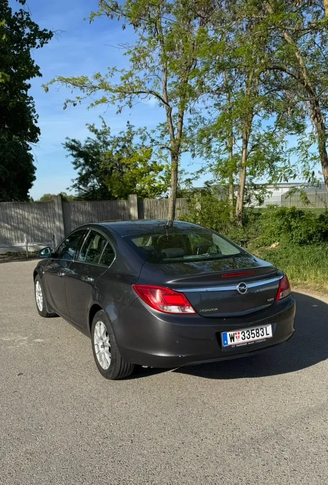 Opel Insignia 2009 photo 3