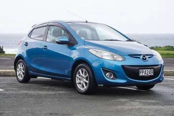 Mazda Demio 2012 photo 2