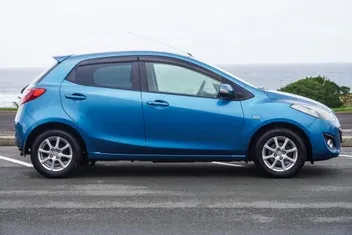 Mazda Demio 2012 photo 3