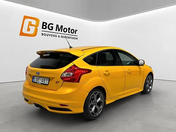 Ford Focus 2013 photo 4