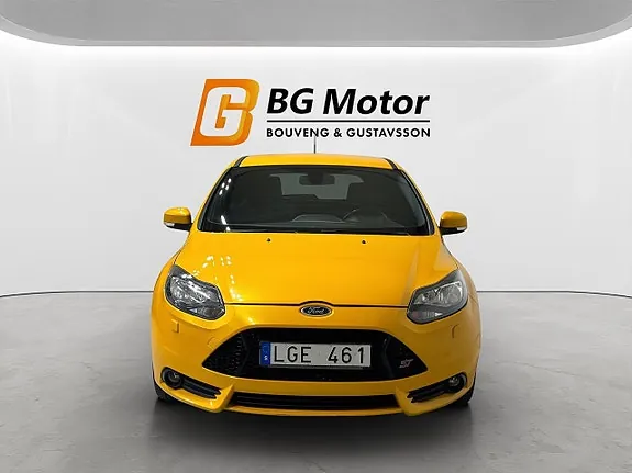 Ford Focus 2013 photo 2