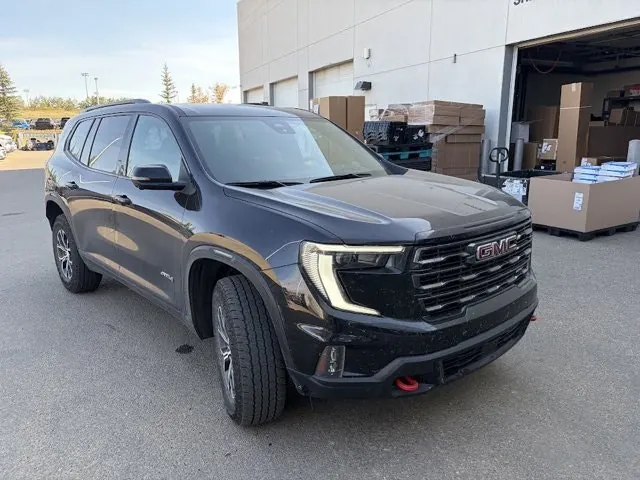 GMC Acadia 2025 photo 2