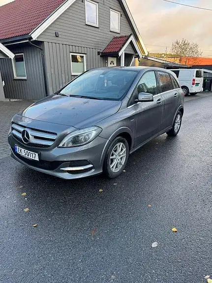 Mercedes-Benz B-Electric 2017 photo 2