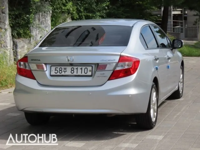 Honda Civic 2012 photo 3