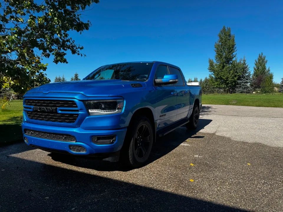 Dodge Ram 1500 2022 photo 2