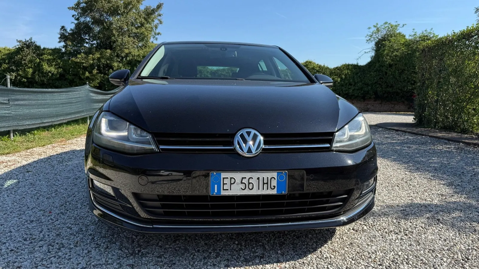 Volkswagen Golf 2012 photo 2