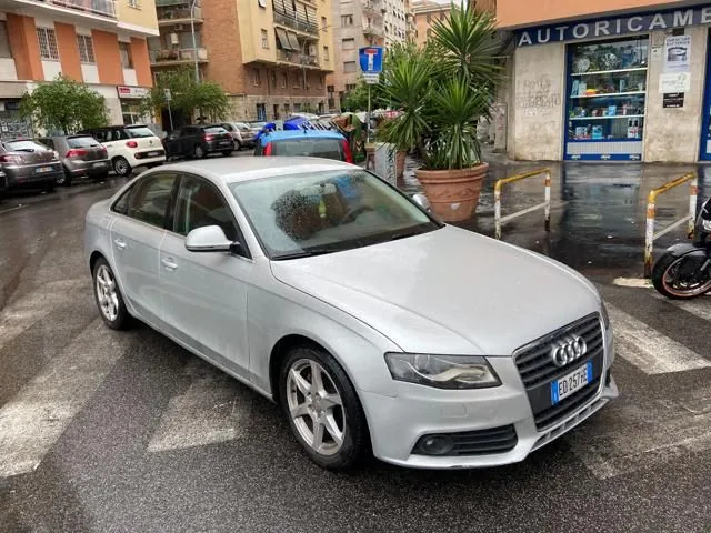 Audi A4 2010 photo 3