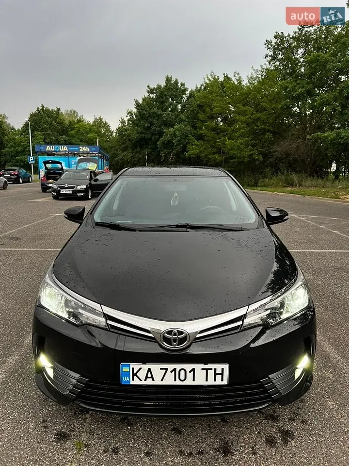 Toyota Corolla 2017 photo 2