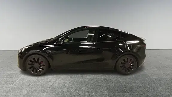Tesla Model Y 2023 photo 2