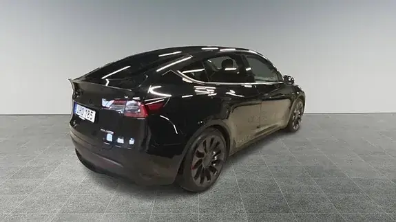 Tesla Model Y 2023 photo 5