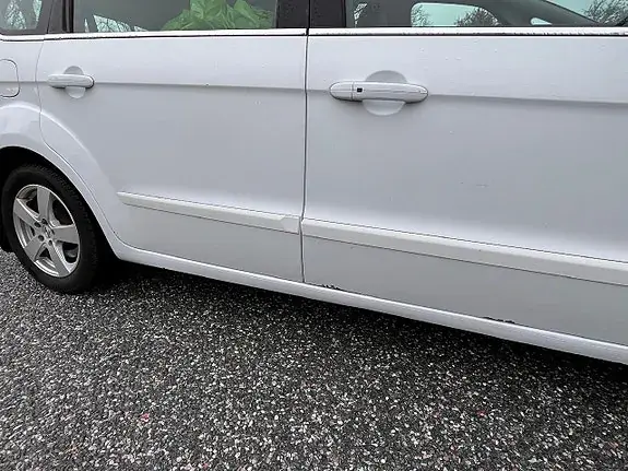Ford S-Max 2012 photo 5