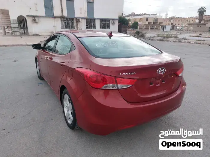 Hyundai Elantra 2012 photo 2