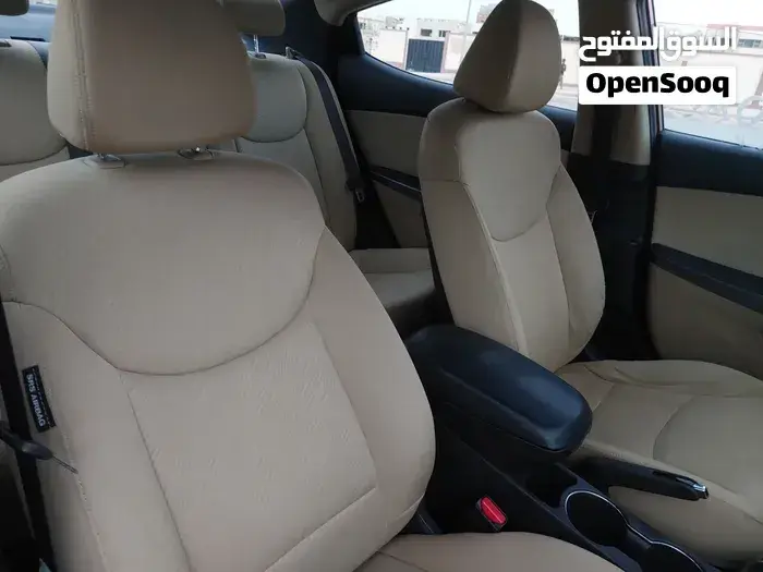 Hyundai Elantra 2012 photo 3