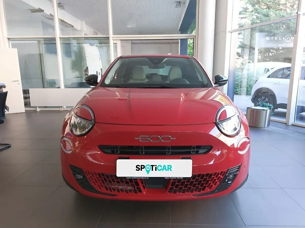 Fiat 600 2025 photo 2