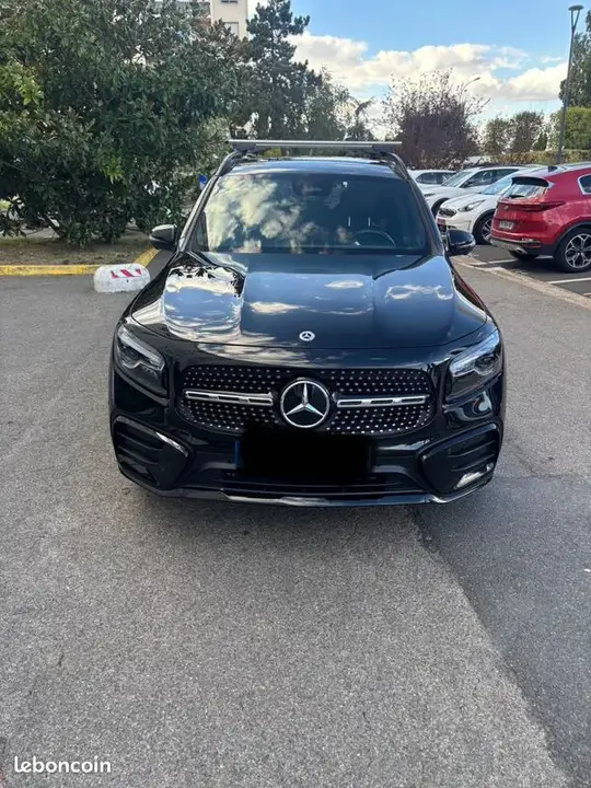 Mercedes-Benz Glb