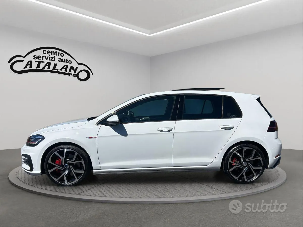 Volkswagen Golf 2019 photo 2
