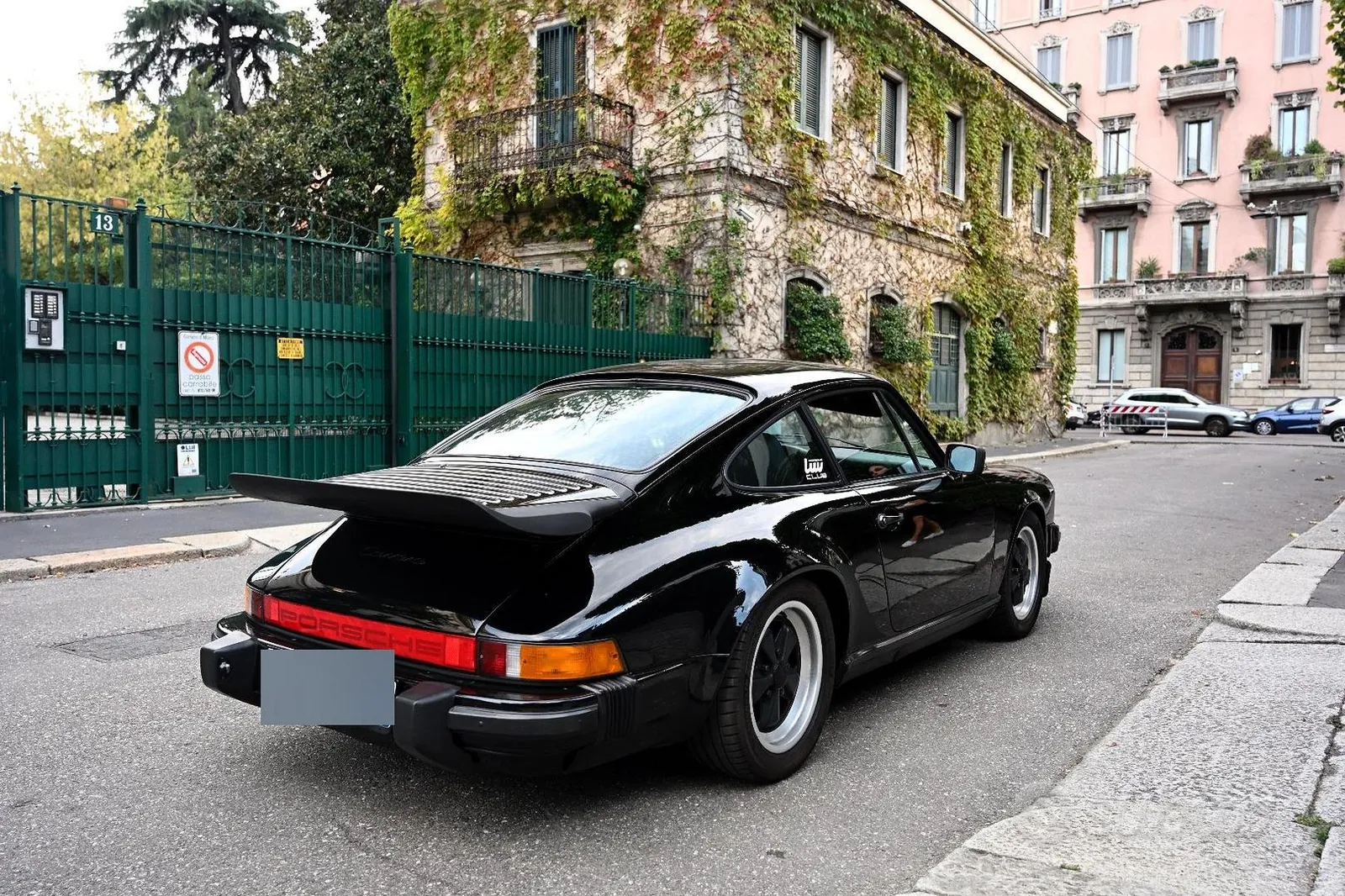 Porsche 911 Carrera 2024 photo 4